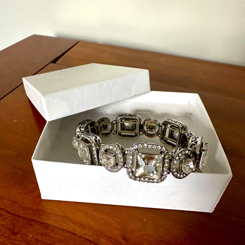Silver Bracelet / Costume Jewelry